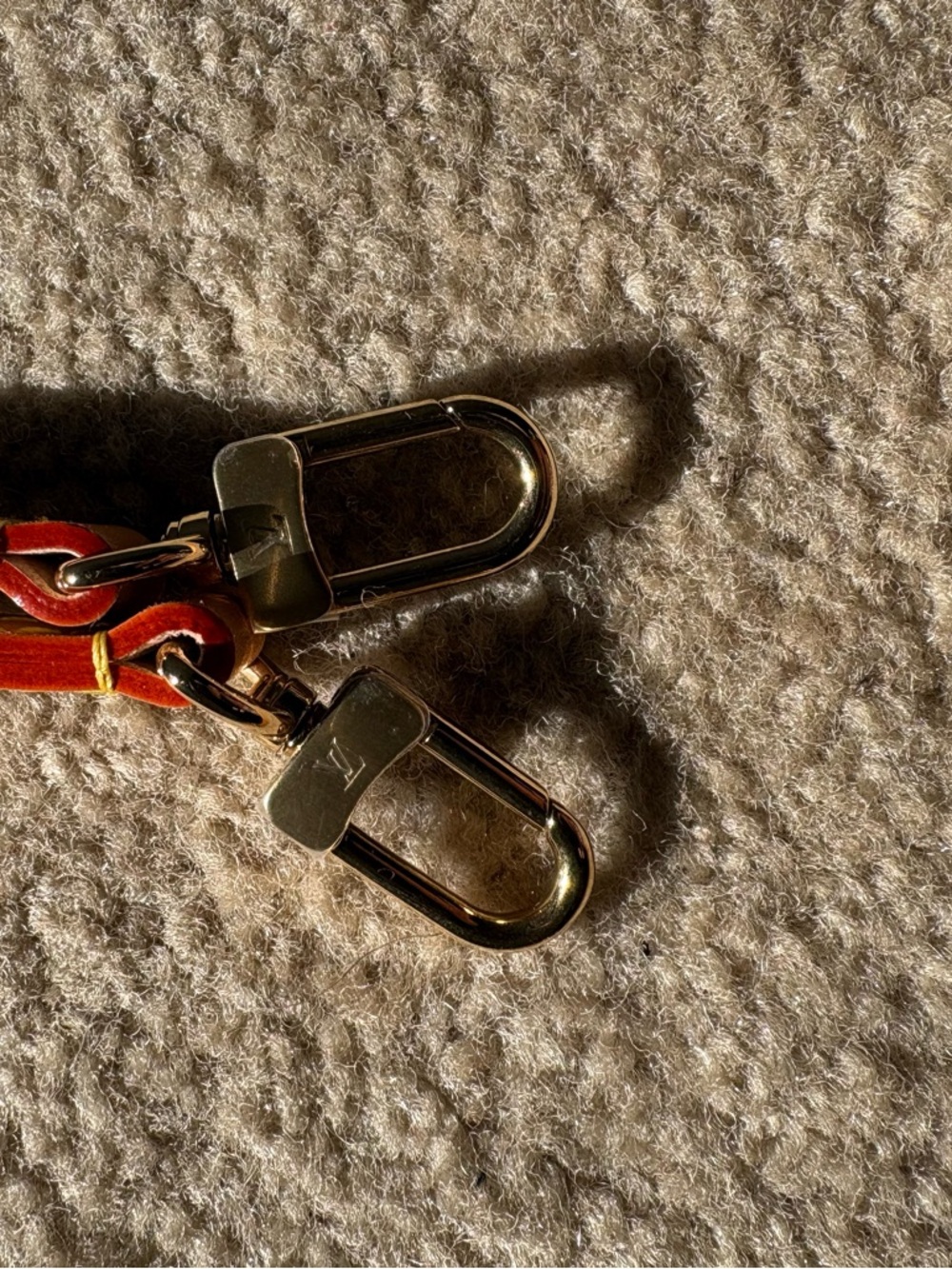 Louis Vuitton Fold Me Pouch - Picture 12 of 13